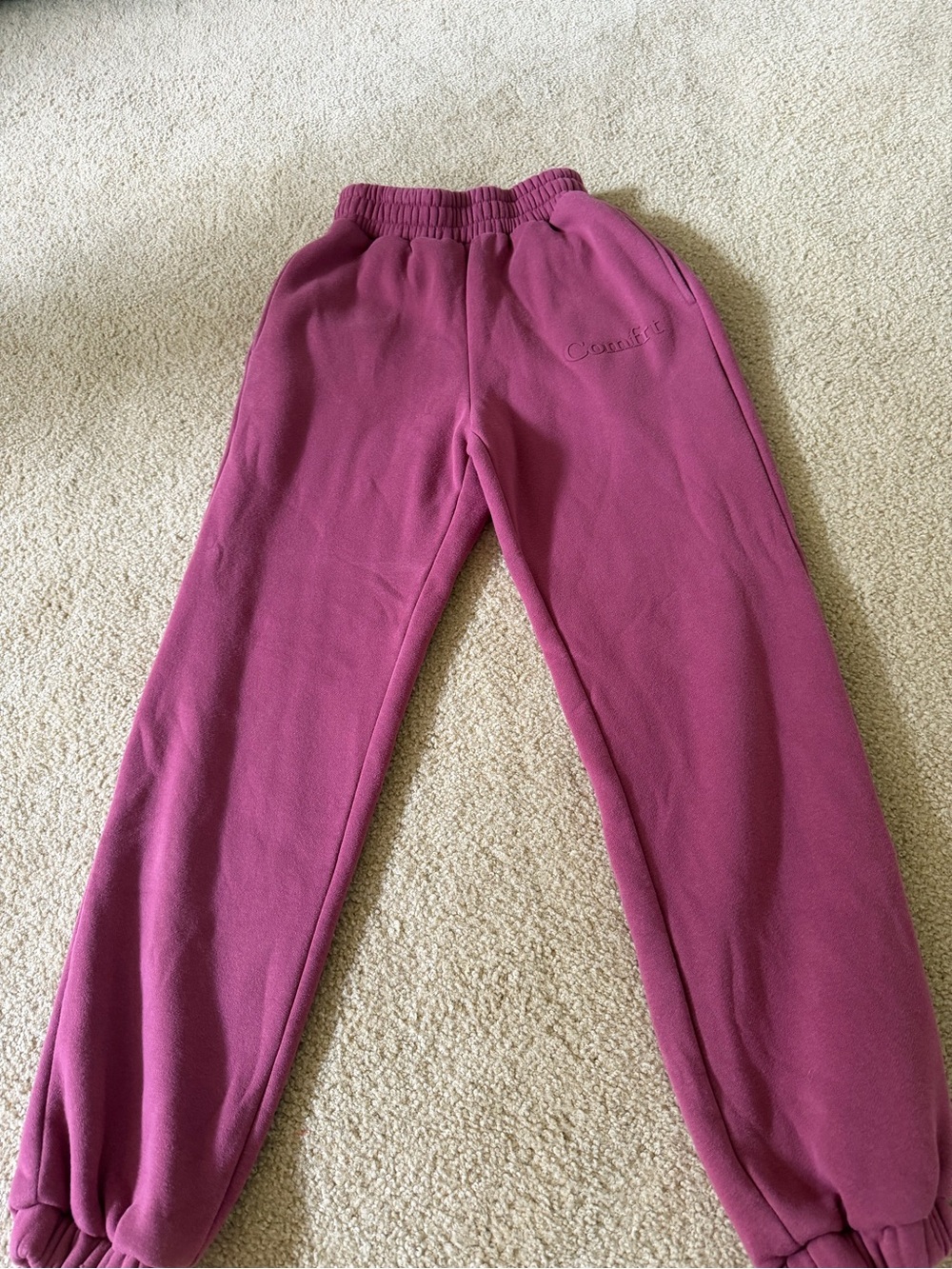 Comfrt  women’s Jogger Sweatpants in Berry Plum